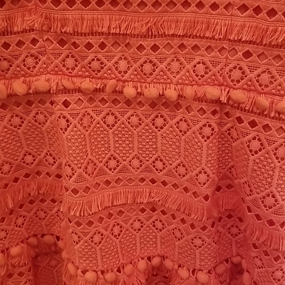 💕SAYLOR💕 Edith Lace Crochet PlaySuit Romper Coral Small S NWT - Picture 8 of 15